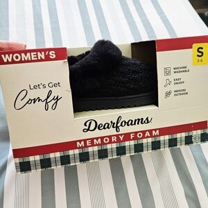 Dearfoams Women's Black Memory Foam Slippers